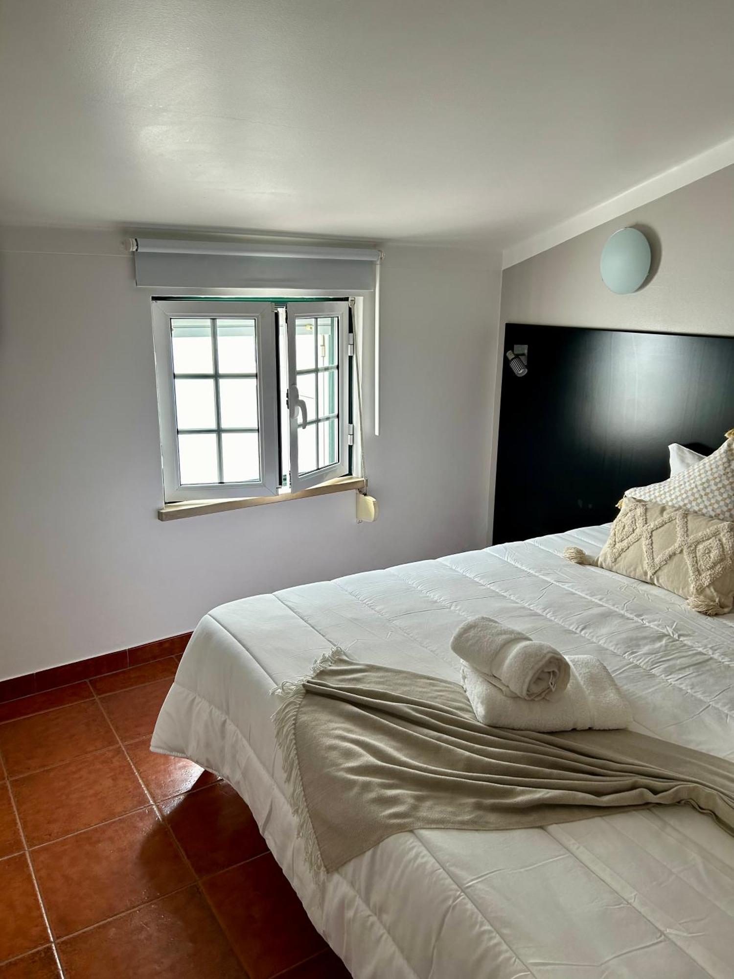 Alojamento S. Joao Peniche Exterior photo